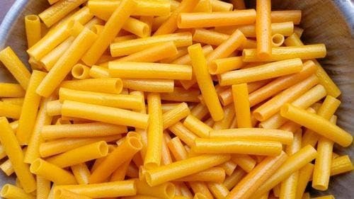 Ahuja Mart Premium Yellow Pipe Fryums 1KG– Ready-to-Fry Crunchy Tube Fryums for Kids Snacks, Homemade Namkeen, Frying & Air-Frying | Crispy, Tasty & Easy-to-Cook Fry Snack